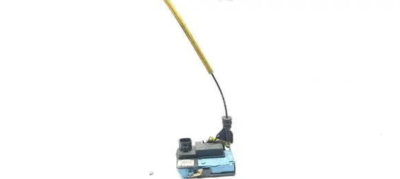 Volvo S60 Front door lock 8650546
