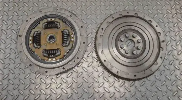 Lexus RX 450H Flywheel 6N8 8D113538
