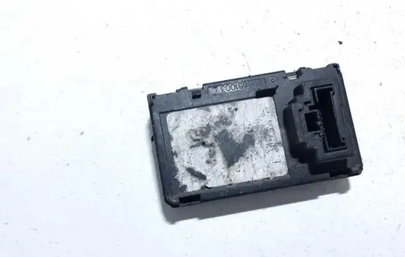 Renault Laguna II Ignition key card reader s118651003