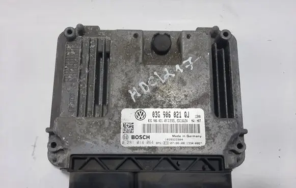 Volkswagen Golf V Engine control unit/module 03G906021QJ 03G906021AB