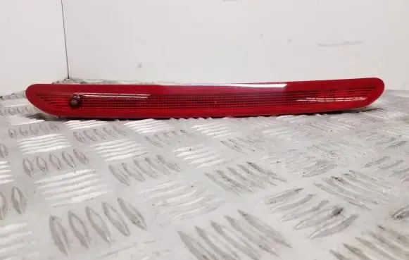 Volkswagen Touran II Third/center stoplight 1T0945087