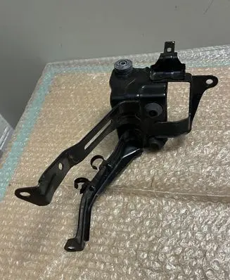 Subaru Forester SK ABS pump bracket 
