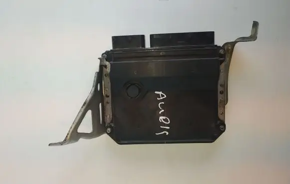 Toyota Auris 150 Engine control unit/module 8966102D91