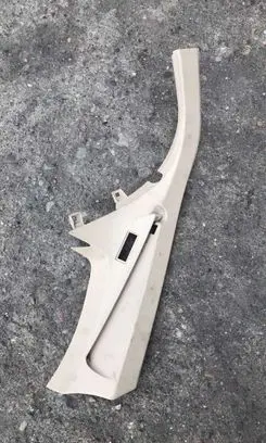 BMW 5 E60 E61 (D) pillar trim (bottom) 7049903