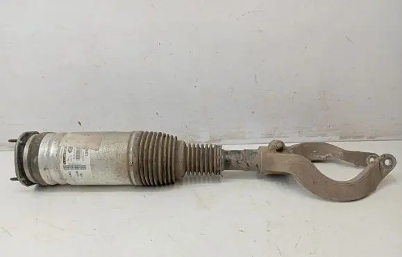 Land Rover Discovery 5 Front shock absorber/damper HY323C285BD