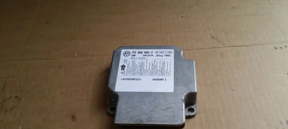 Volkswagen Touran I Airbag control unit/module 1T0909605C