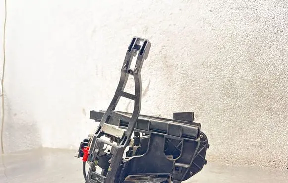 Ford Mondeo MK IV Rear door lock AM2AR26412EA A048317