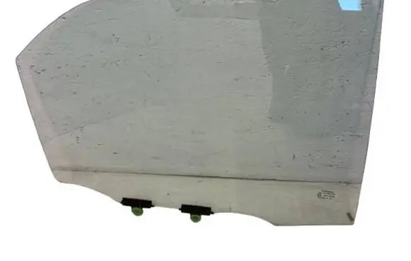 Toyota Yaris XP210 Rear door window glass