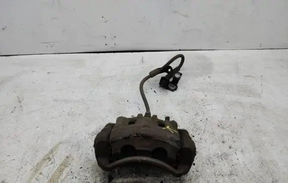 Chevrolet Captiva Front brake caliper