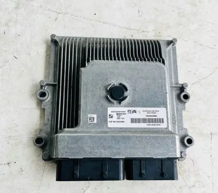 Peugeot 2008 I Engine control unit/module 9834609880