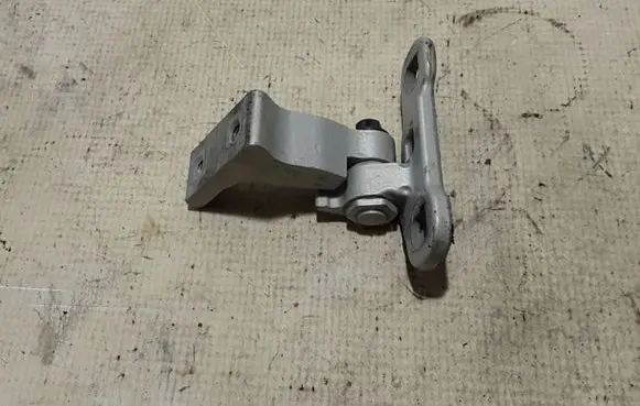 Volvo V60 Rear door upper hinge 31468520