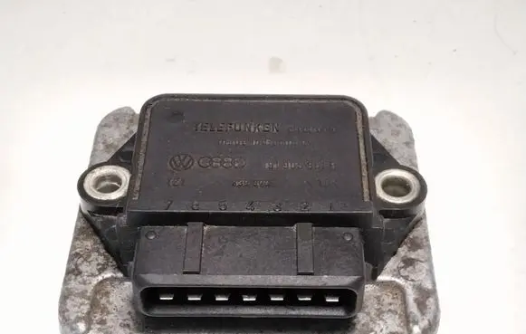 Volkswagen Golf II Ignition amplifier control unit 191905351B