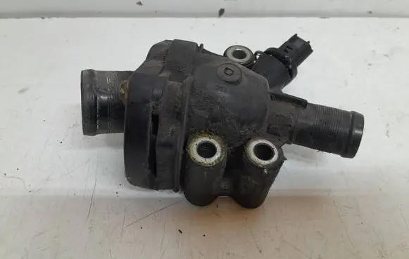 Volvo S60 Thermostat/thermostat housing 31368382