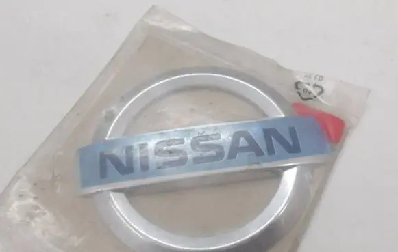 Nissan Primastar Rear door emblem/model letters 90889-00QAB