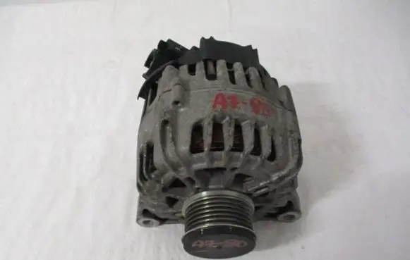 Peugeot 208 I Generator/alternator 9818677980