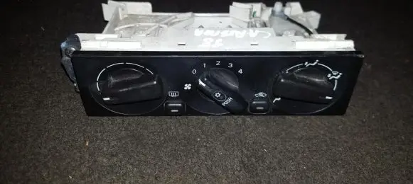 Mitsubishi Carisma Climate control unit