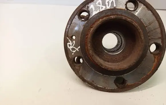Volvo V70 Front wheel bearing hub 