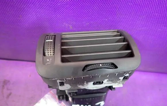 Volkswagen PASSAT B5.5 Dashboard air vent grill cover trim 3B0819704D
