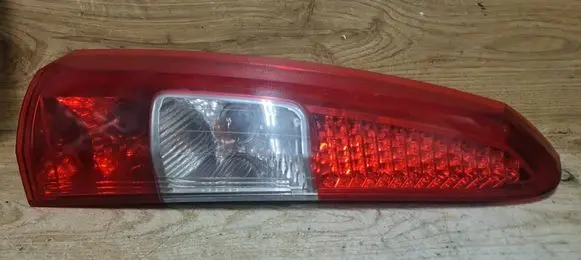 Volvo V70 Rear/tail lights 160985
