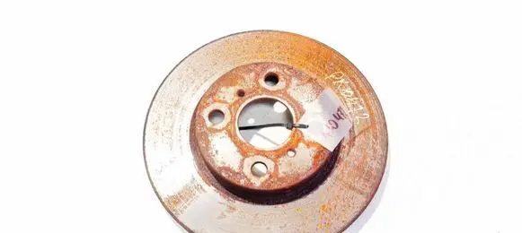 Toyota Yaris Front brake disc ventiliuojamas