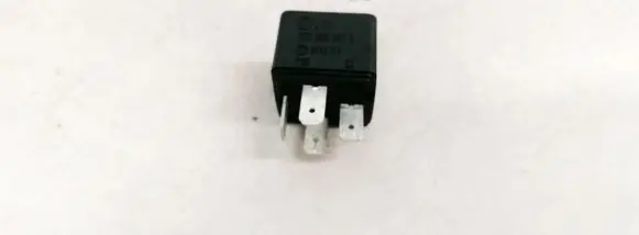 Skoda Fabia Mk1 (6Y) Other relay 6U0906061A