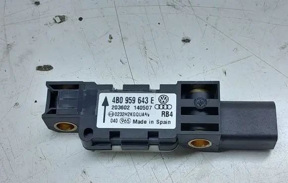 Volkswagen Phaeton Airbag deployment crash/impact sensor 4B0959643E