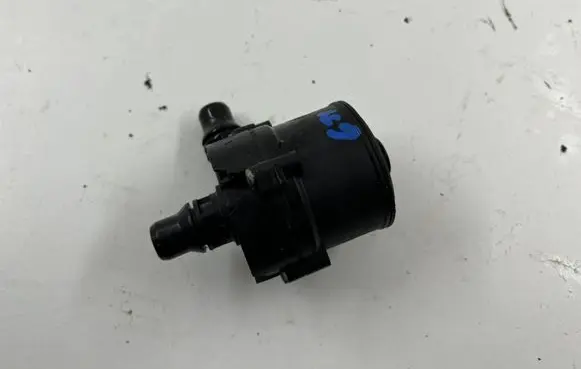 BMW 5 G30 G31 Electric auxiliary coolant/water pump 9372723
