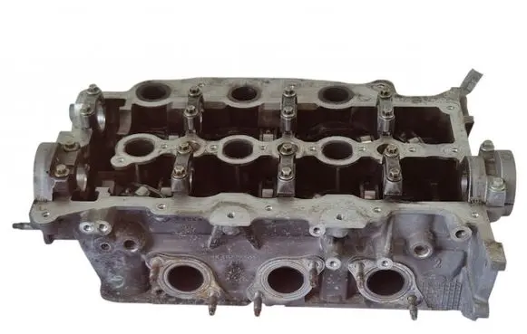 Jaguar S-Type Engine head 4R8Q6090