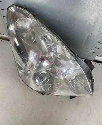 Toyota Corolla Verso AR10 Headlight/headlamp