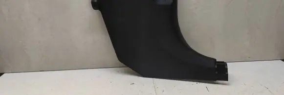 Foot area side trim