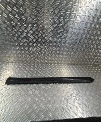 Volkswagen Sharan Front door trim (molding) 7n0854939H