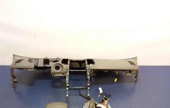 Nissan Maxima A34 Dashboard