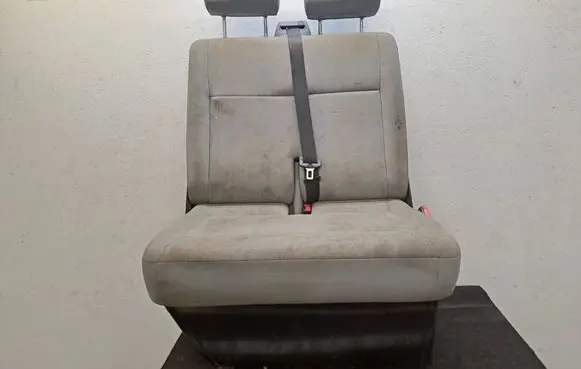 Volkswagen Transporter - Caravelle T5 Front double seat 7H1881681G 7H0881631A