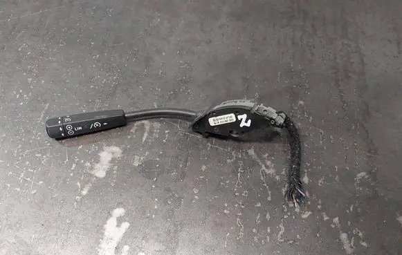 Mercedes-Benz C W203 Cruise control stalk 20354502247
