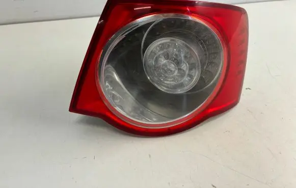 Volkswagen Jetta V Rear/tail lights 1K5945096G