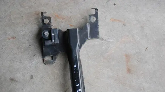 Mazda CX-7 Engine bonnet/hood lock/catch 173KM