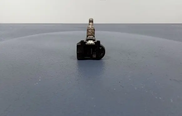 Nissan Qashqai Tire pressure sensor 407003VU0A