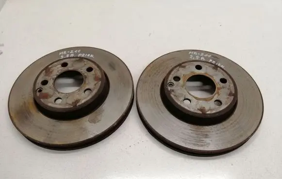Mercedes-Benz E W211 Front brake disc