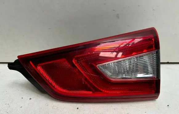 Nissan Qashqai Tailgate rear/tail lights 22618013