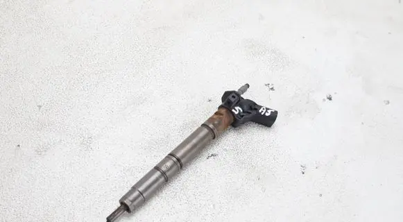Audi A6 S6 C7 4G Fuel injector 059130277CD 0445117022