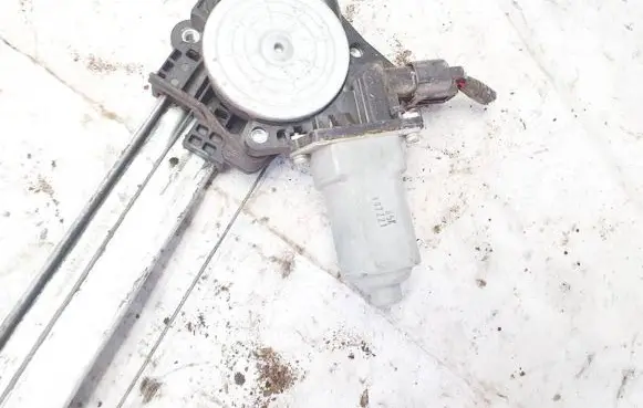 Honda CR-V Front door window regulator motor 807221