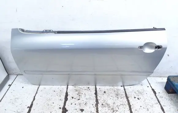 Door (2 Door Coupe)