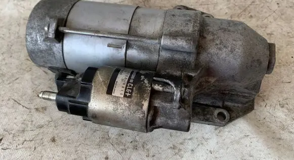 Citroen C5 Starter motor 9664883080