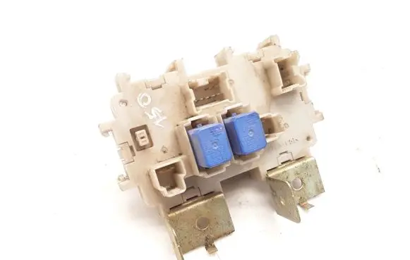 Nissan Titan Fuse module