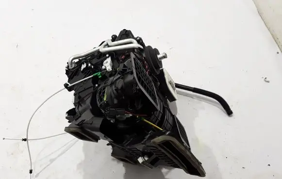 Renault Trafic III (X82) Interior heater climate box assembly 272701779R