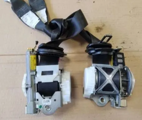 Volkswagen Jetta VI Front seatbelt 5C6857705A NE65911