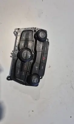 Dodge Challenger Climate control unit 5PG702XCAD
