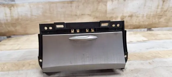 Honda Civic Glove box