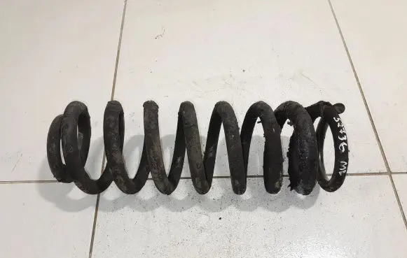 Mercedes-Benz ML W166 Rear coil spring NOCODE
