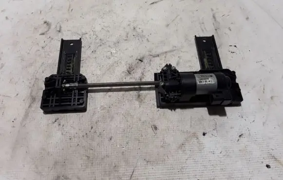 BMW 5 GT F07 Seat adjustment motor 832320255